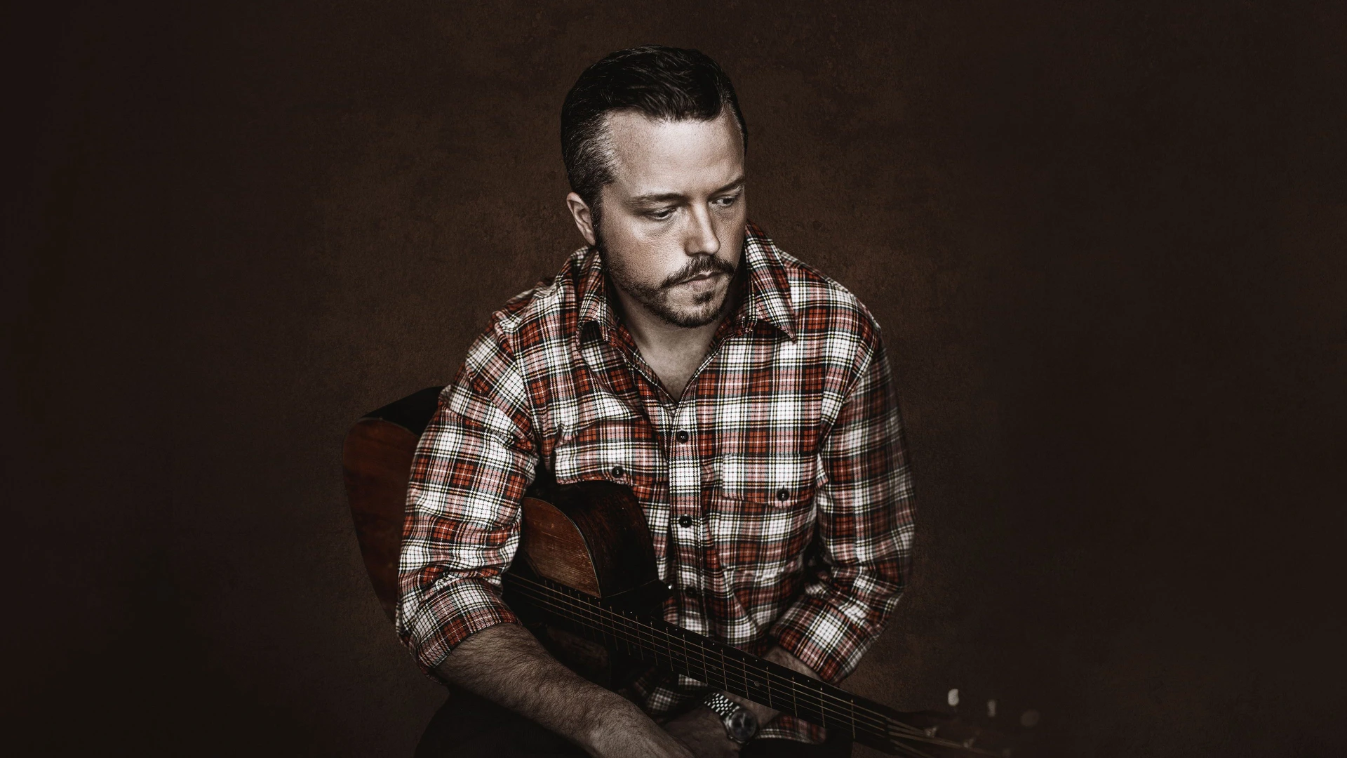 Hộp Nhạc Jason Isbell: Nhắm Mắt Mà Chạy Jason Isbell: Running With Our Eyes Closed